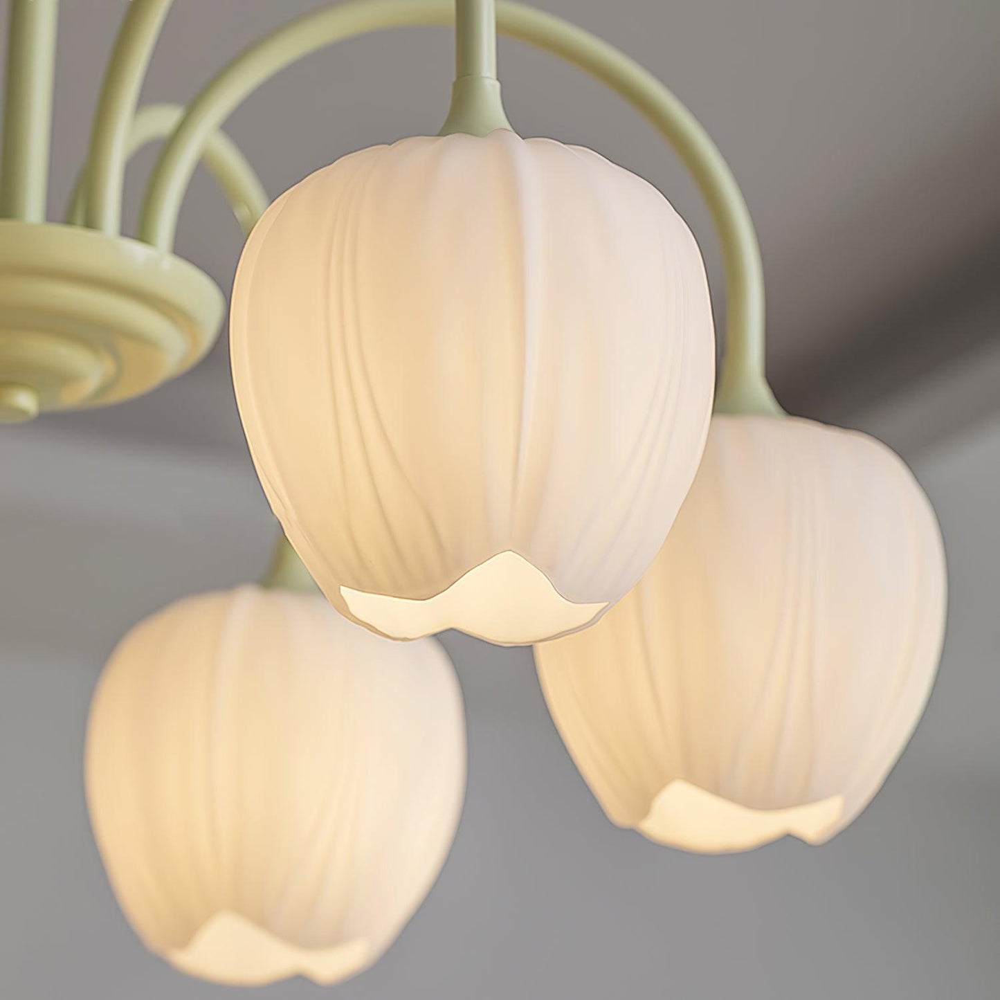 Tulip Elegante Matcha Kroonluchter – Luxe en Sfeervol Design-lamp-De Bazelaar