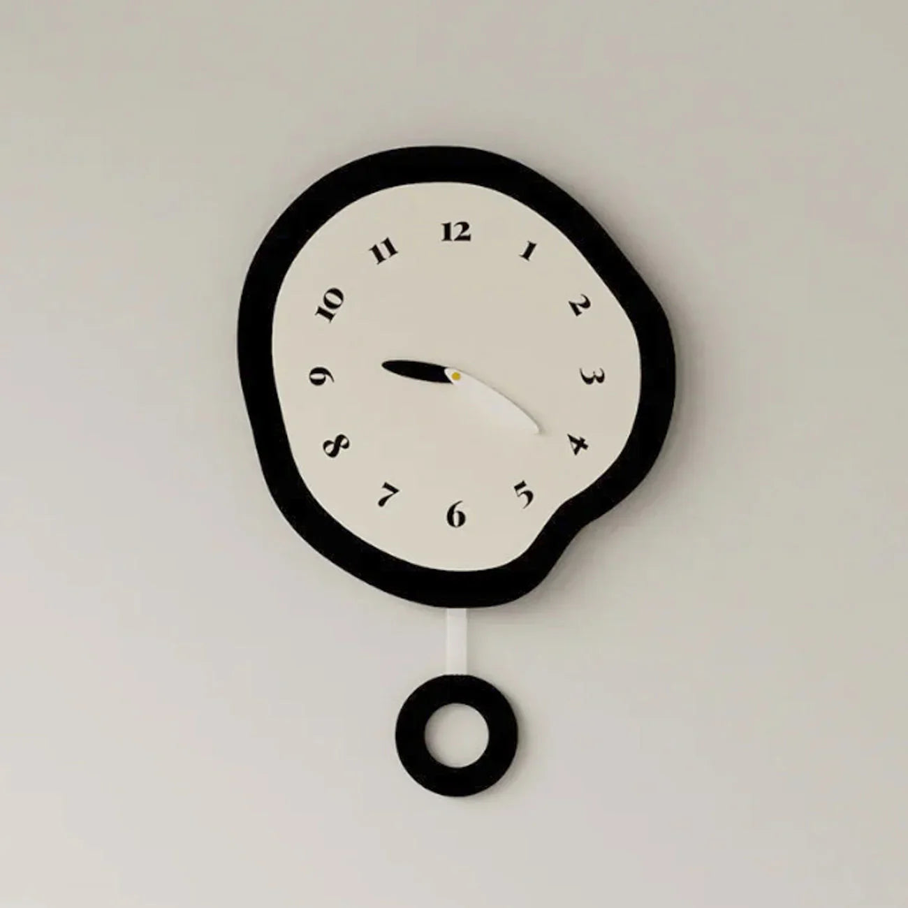 ArtTime - Abstracte Verwrongen Wandklok met Pendule - Uniek Design-Wall Clocks-De Bazelaar