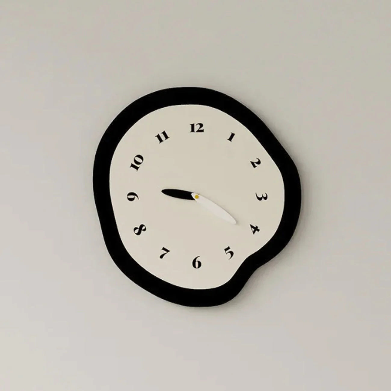 ArtTime - Abstracte Verwrongen Wandklok met Pendule - Uniek Design-Wall Clocks-De Bazelaar