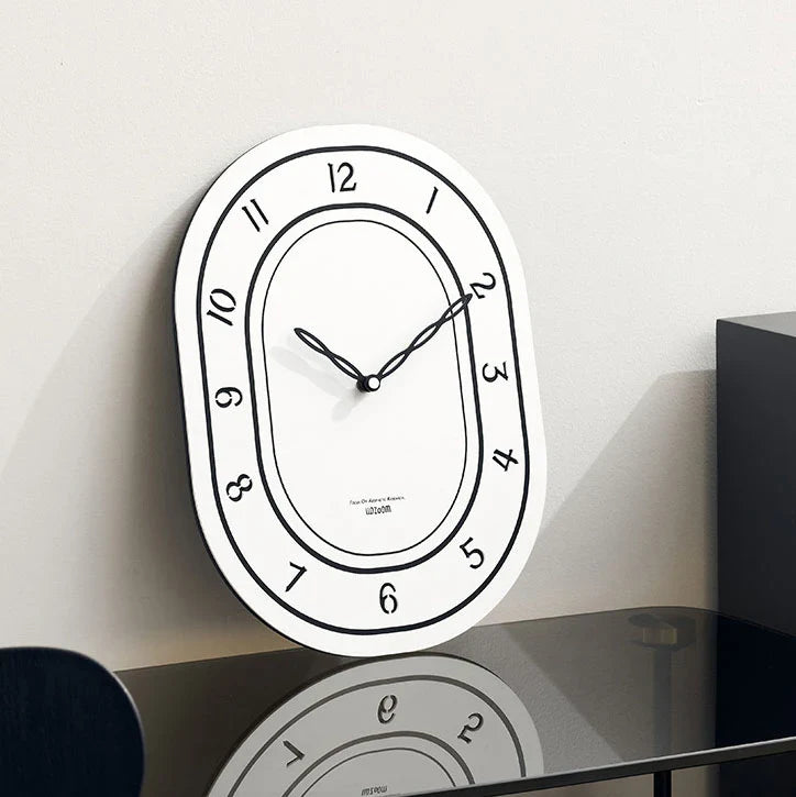 Zwarte & Witte Wandklok - Lasergegraveerd Romeins Ontwerp - Uniek en Stijlvol-Wall Clocks-De Bazelaar