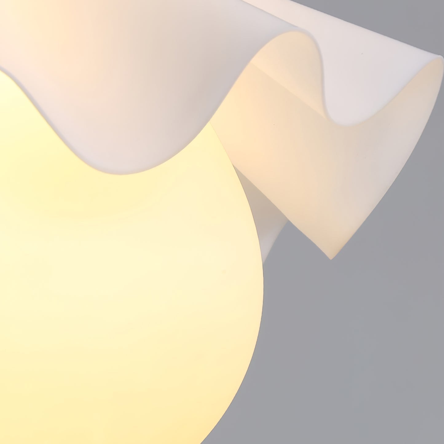 Noordse Houten Hanglamp – Minimalistisch & Verfijnd-light decor-De Bazelaar