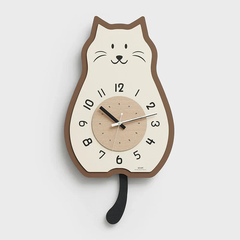 Crème Houten Kat-Vormige Schommel Wandklok - Stille & Moderne Elegantie-Wall Clocks-De Bazelaar