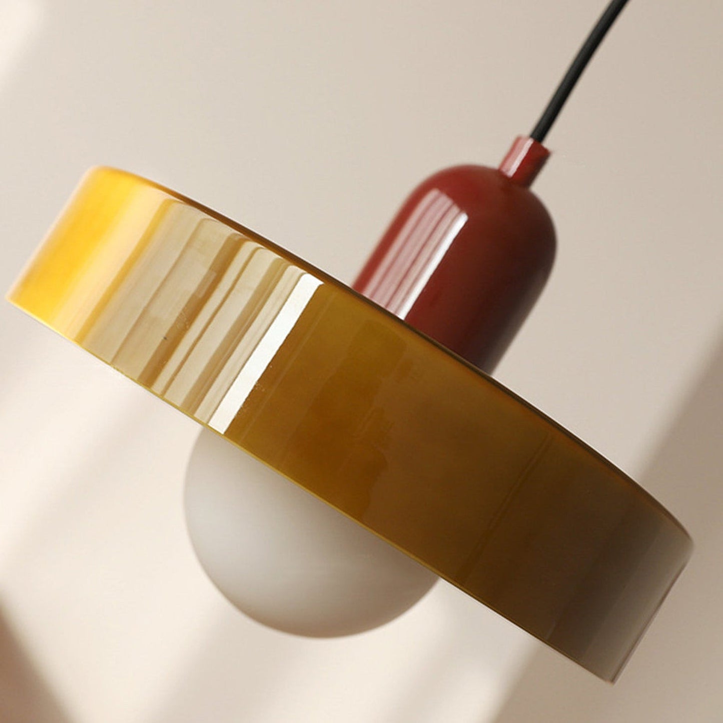 Hanglamp VividGlass Bauhaus – Uniek Kunstzinnig Design-Lamps-De Bazelaar
