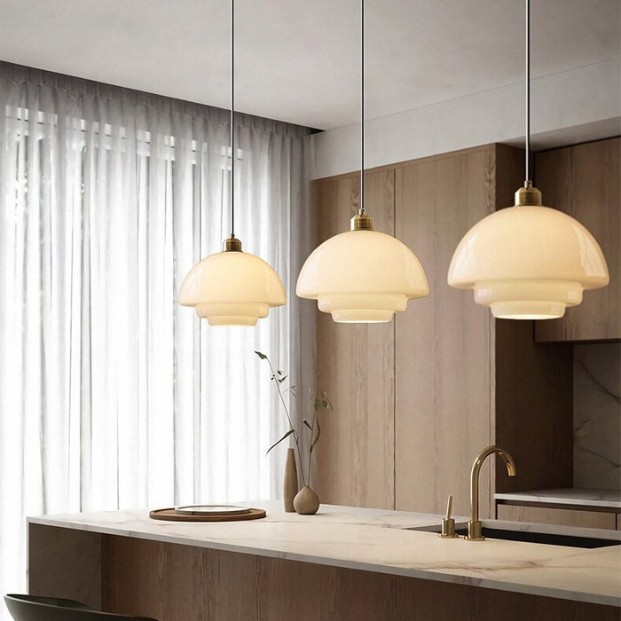 Tijdloze Witte Glazen Hanglamp voor een Elegant Interieur-light decor-De Bazelaar