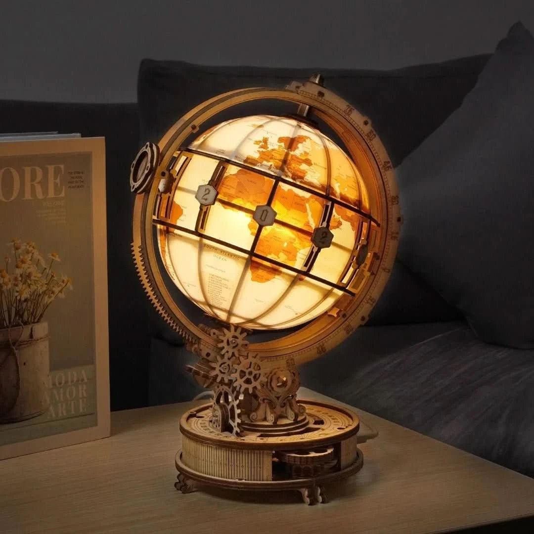 Luminous Globe | LED Licht - #Luminous Globe | LED LichtDe Bazelaar