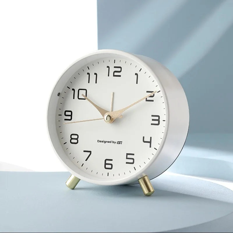 NordTime - Scandinavische Stille Tafelklok - Elegant en Functioneel-Wall Clocks-De Bazelaar