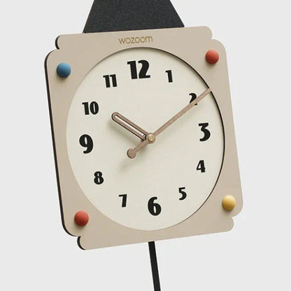 Naakt & Zwart - Stille Onregelmatige Schommel Wandklok - Modern Ontwerp-Wall Clocks-De Bazelaar