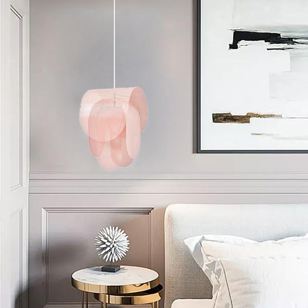 Geperforeerde metalen hanglamp in elegante rosé afwerking