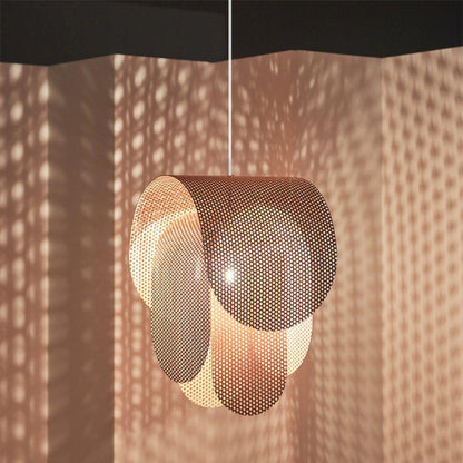 Geperforeerde metalen hanglamp in elegante rosé afwerking