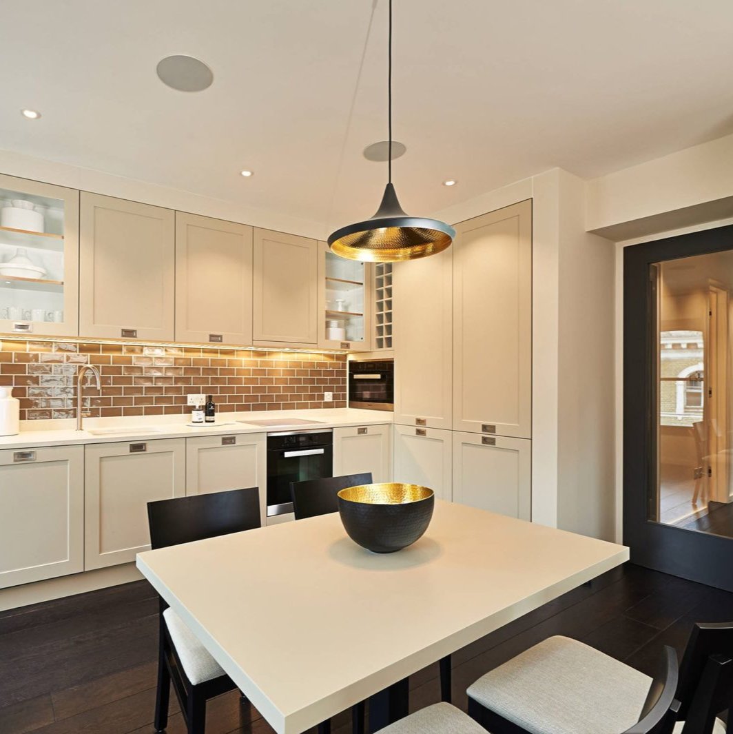 Elegante Beat Hanglamp - Tijdloze Stijl met Perfecte Verlichting-light decor-De Bazelaar