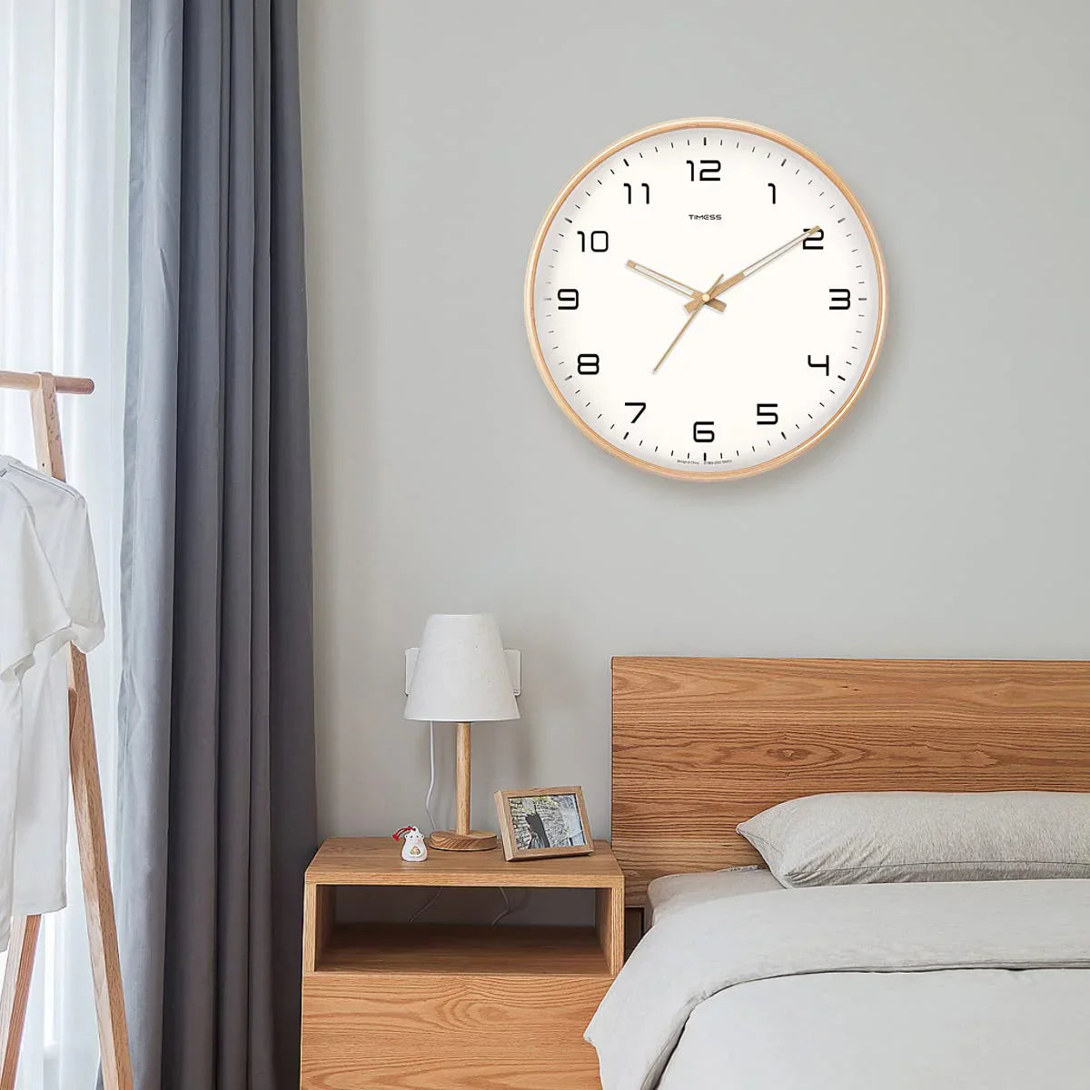 TimelessWood - Minimalistische Massief Houten Wandklok - Uniek Ontwerp-Wall Clocks-De Bazelaar