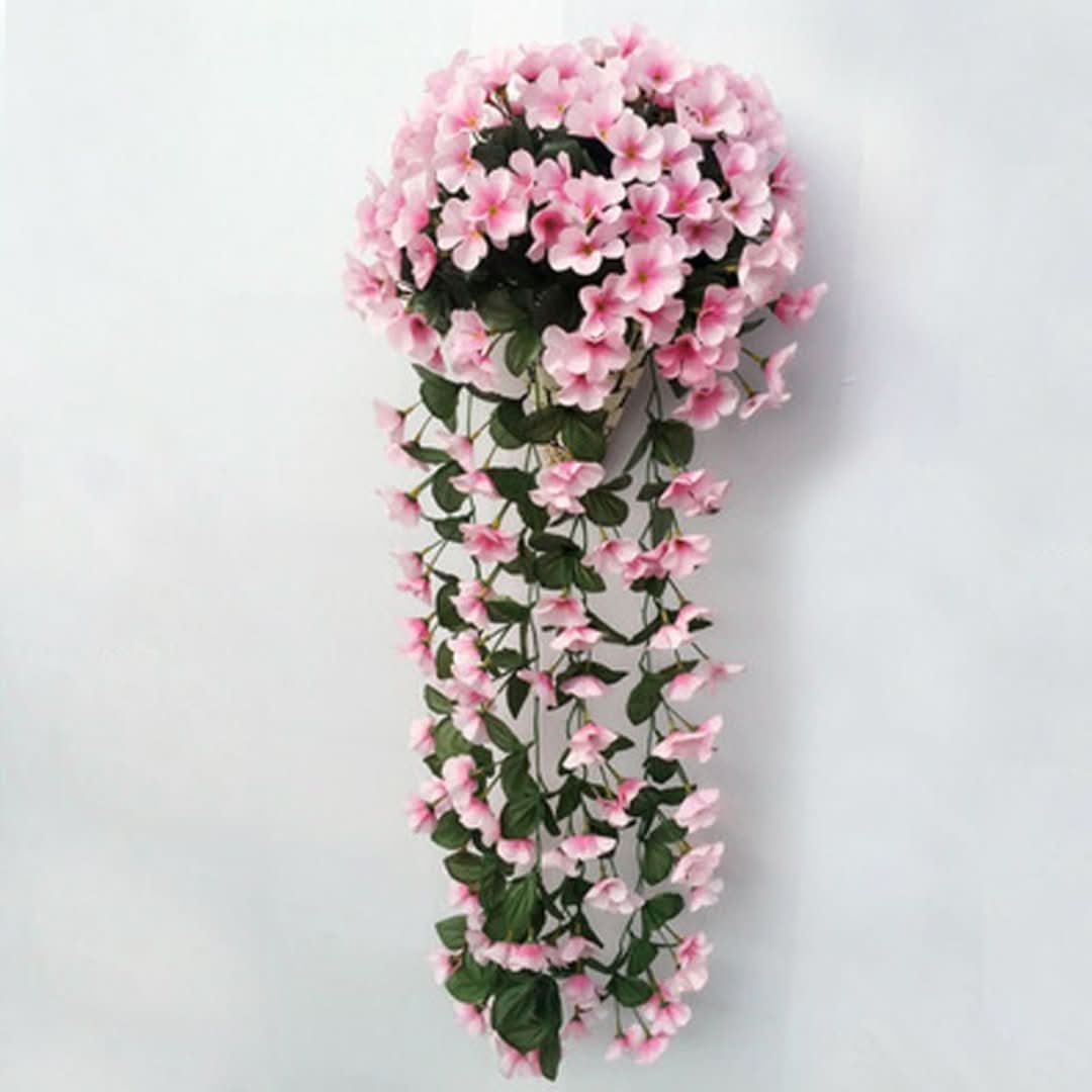 Violette | Bloemenhangende Mand - #Violette | Bloemenhangende MandDe Bazelaar